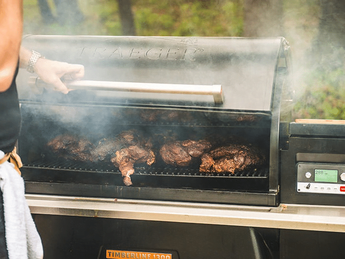 מעשנת בשר וגריל בשר דגם טימברליין – Traeger Timberline 1300